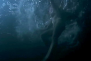 Friday the 13th 7: Sexy Nude Skinny Dipping Girl (Honey Shots) (GIF Mode) (HD)