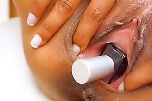 Incredible Body Latina! Inserting Perfum Bottle in Pussy!