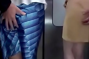 Gái nhật trên chuyến xe bão táp  Full HD: