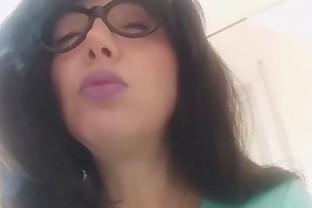 smokin sexy hot babe