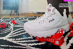 Kati toy car crush, trample, giantess, crushing, stomping , sneaker, High Heels, Ballerinas, trampling 5 min