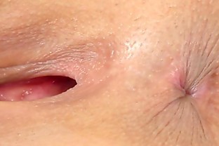 Eve gets herself off by masturbating with fingers and dildo at Give Me Pink