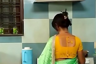 పక్కింటి కుర్రాడి తో - Pakkinti Kurradi Tho - Telugu Romantic Short Film