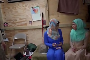 American soldiers having fun with arabs