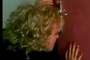 Cazzi in culo al campeggio (Full porn movie)