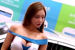 Korean Model Cleavage