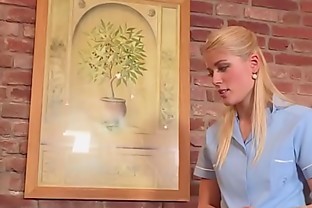 Der liegt mit schwerem Herzen - der Sohn verursacht der K-Schwester schmerzen