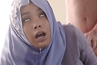 Teenage Anal In Her Hijab