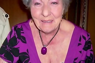 Omageil Horny granny masturbation her old pussy