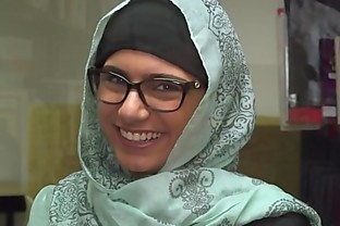 Mia Khalifa Takes Off Hijab and Clothes in Library (mk13825)