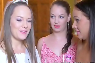 BABES LOVES BACHELORETTES featuring (Blue Angel, Clea Gaultier)