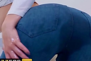 (Aidra Fox, Keiran Lee) - Juicy In Jeggings - Brazzers