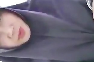 JILBAB TANTE SUKA NAFSU FULL ;
