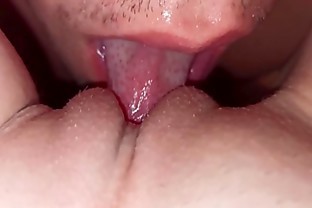 Boyfriend Pussy Licking to Intensive Orgasm