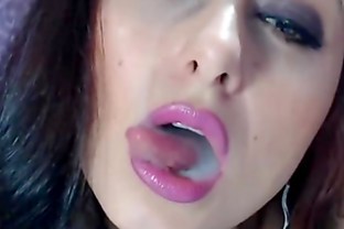 SMOKING GIRL