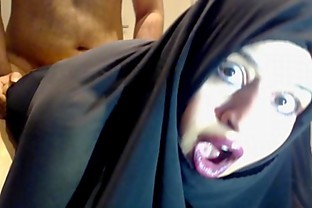 I FINALLY FUCKED MY BEST FRIEND'S MATURE ARAB MOM !