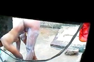 Tamil Aunty Bathing Hidden Cam - 20150611 083239